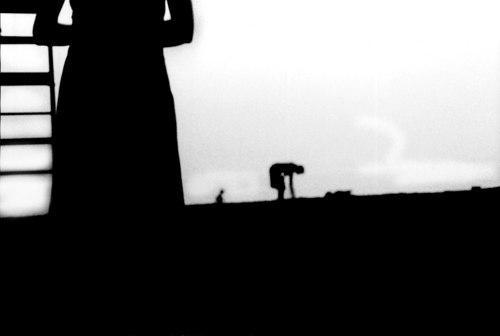 Art and Documentary Photography - Loading LOOMING_0025.JPG