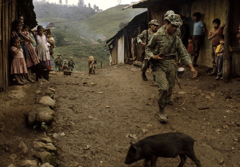 Art and Documentary Photography - Loading 041 copy.jpg