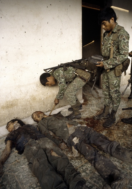 Art and Documentary Photography - Loading 072 copy.jpg