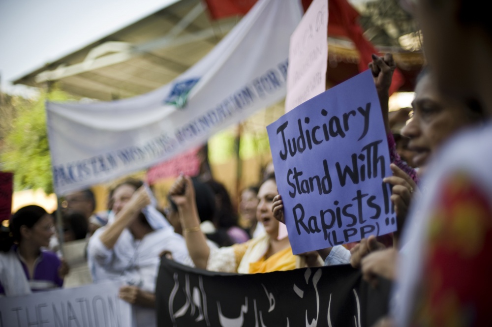 WMarijnissenRape01.jpg