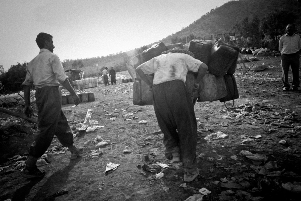Art and Documentary Photography - Loading Iraq_Visura_14.jpg