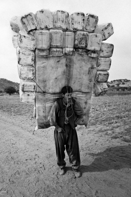 Art and Documentary Photography - Loading Iraq_Visura_16.jpg