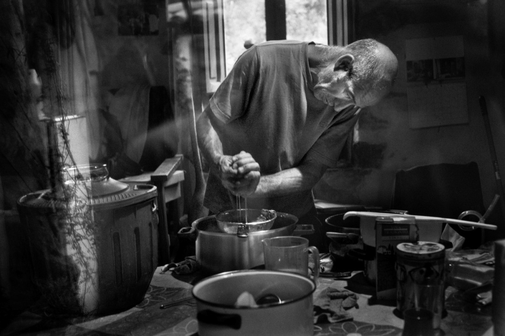 Art and Documentary Photography - Loading On this side of the mountain_06.JPG