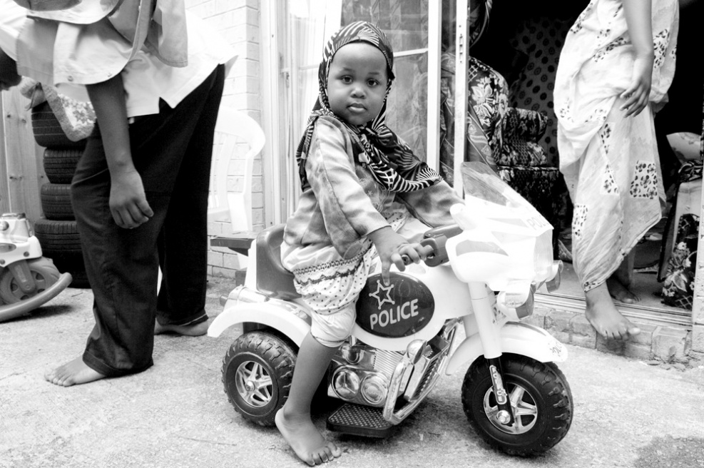 Art and Documentary Photography - Loading Resettled_F034.jpg