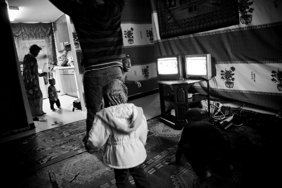 Art and Documentary Photography - Loading Resettled_F053.jpg