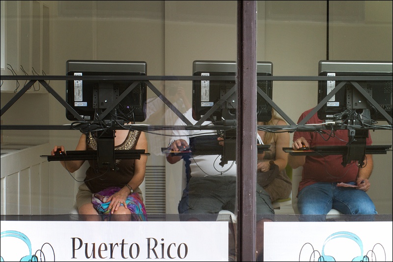Art and Documentary Photography - Loading computadoras-1W.jpg