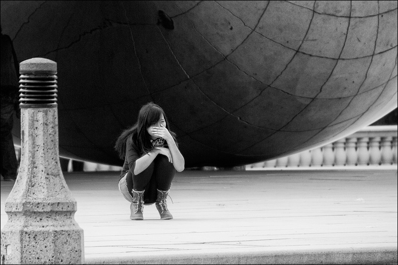 Art and Documentary Photography - Loading japonesita-retratandose-en-el-beanW.jpg