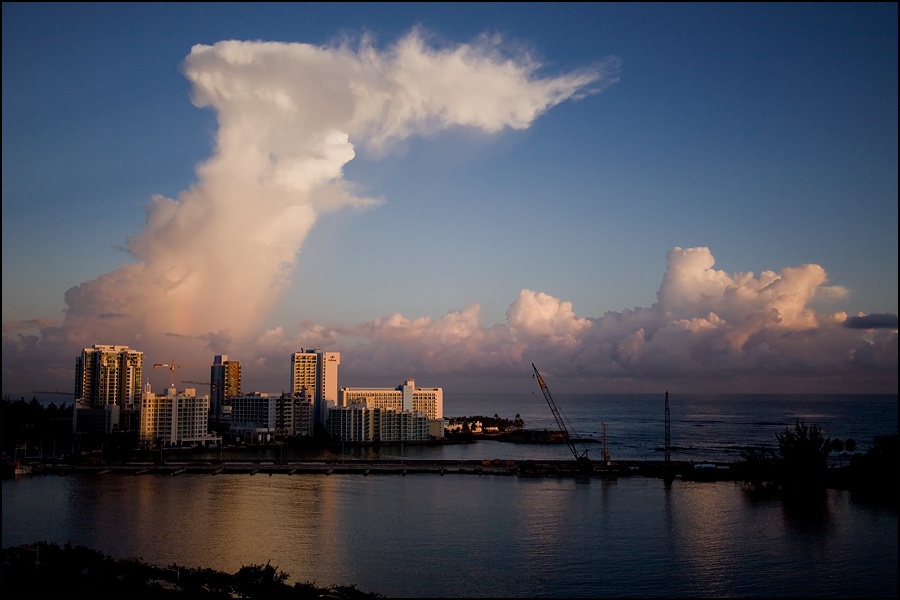 Art and Documentary Photography - Loading Amanecer2W.jpg