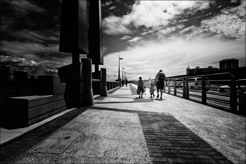 Art and Documentary Photography - Loading gente-en-puente-4W.jpg