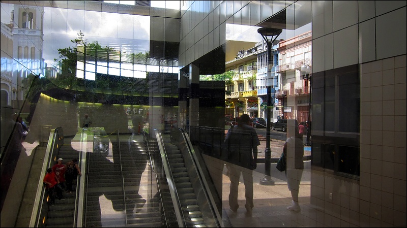 Art and Documentary Photography - Loading reflejo-1W.jpg