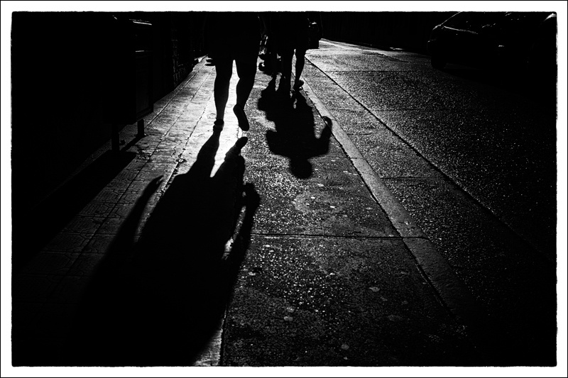 Art and Documentary Photography - Loading sombras-caminantes-film-noirW.jpg