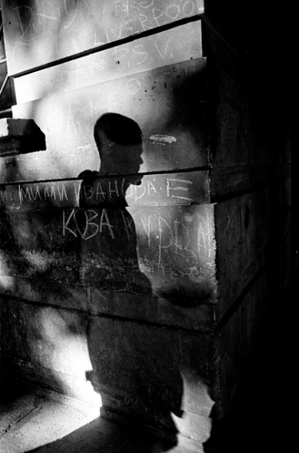 Art and Documentary Photography - Loading 01 Prolaz_Bulgaria,Sofia 2004.jpg