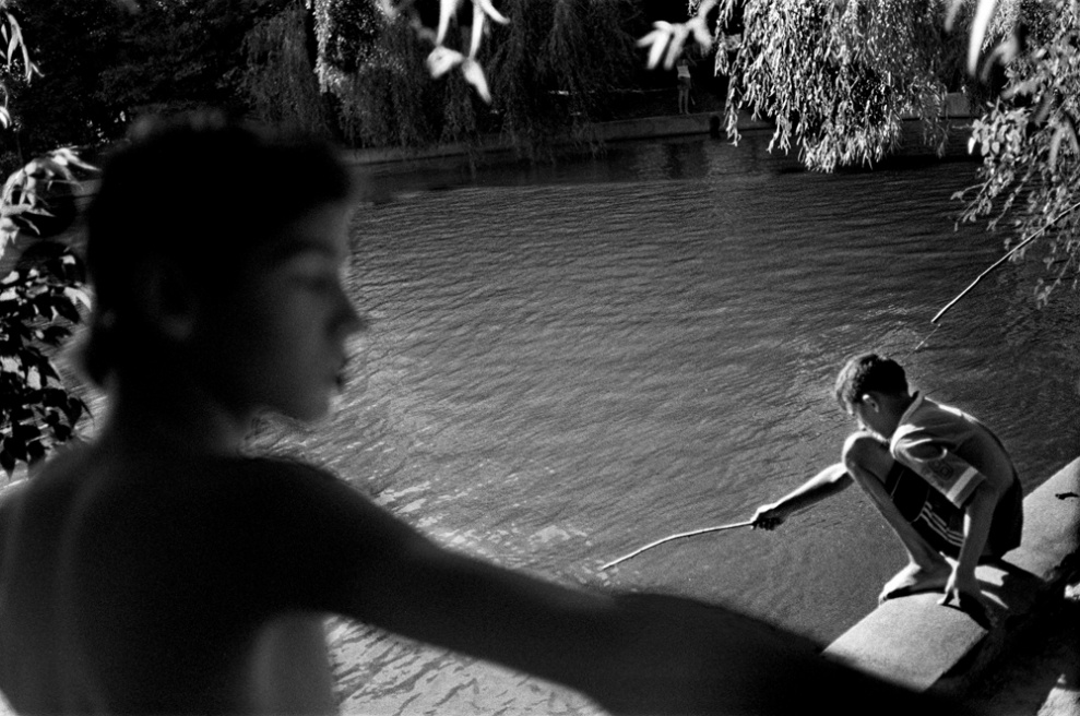 Art and Documentary Photography - Loading 013 Prolaz _Romania,Bucarest 2006.jpg