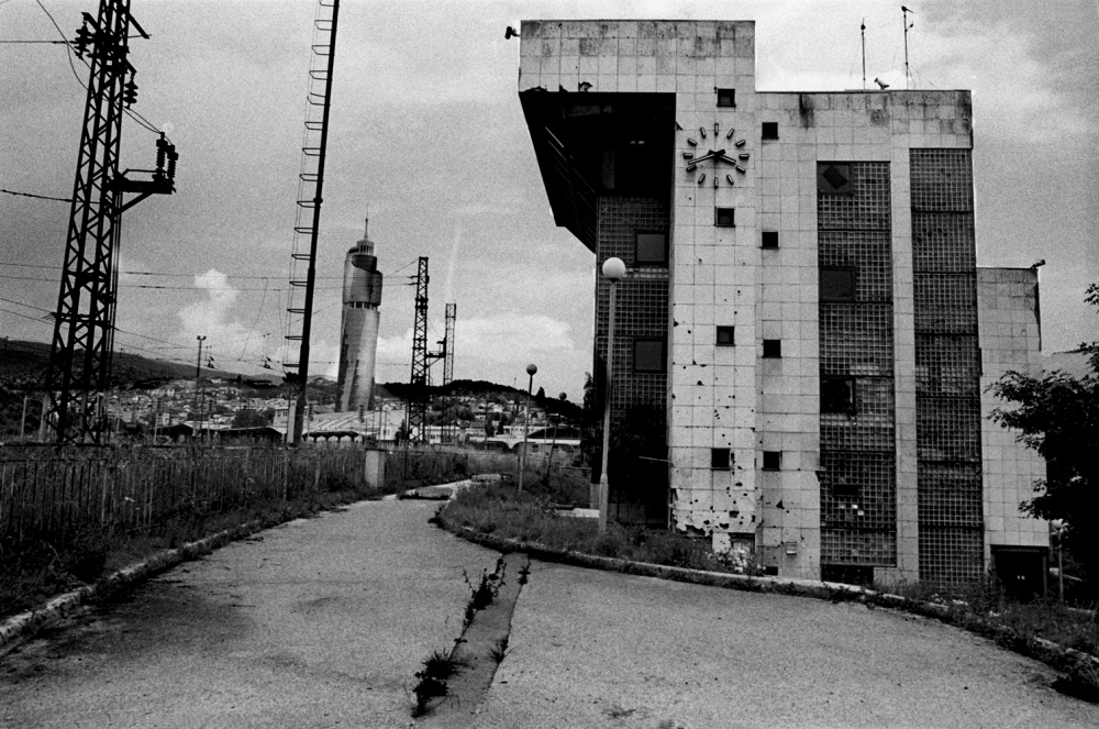 Art and Documentary Photography - Loading 044 Prolaz_Bosnia,Sarajevo 2011.jpg