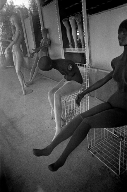 Art and Documentary Photography - Loading 047 Prolaz_Bosnia,Sarajevo .jpg