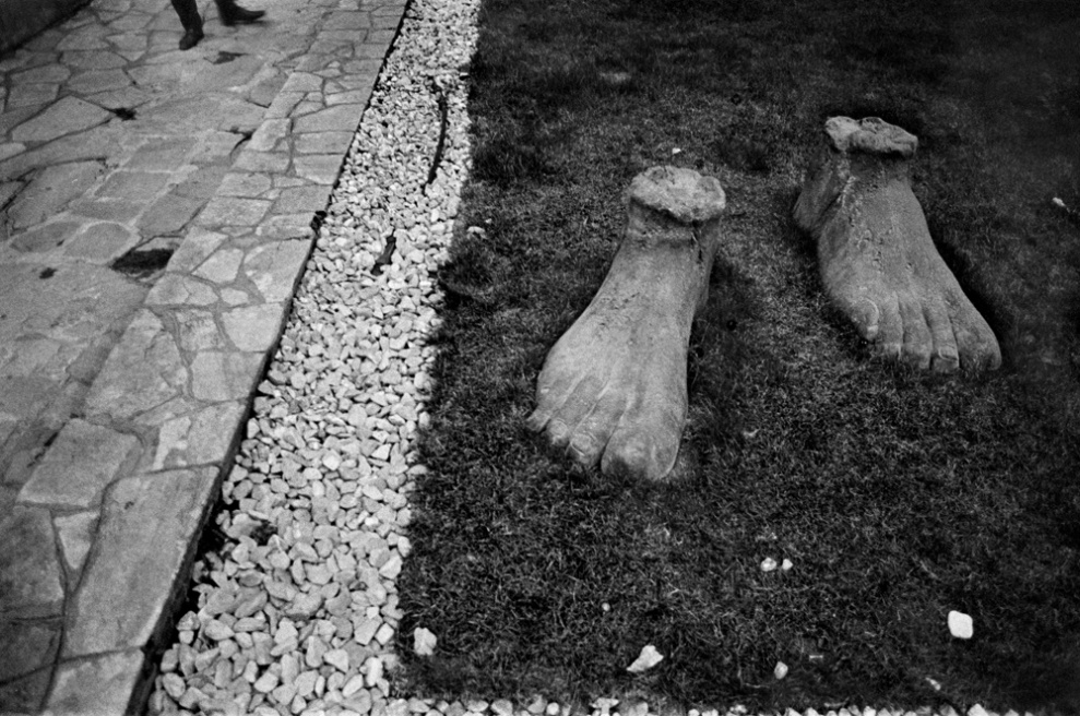 Art and Documentary Photography - Loading 053 Prolaz_Grecia,Thessaloniki 2012.jpg