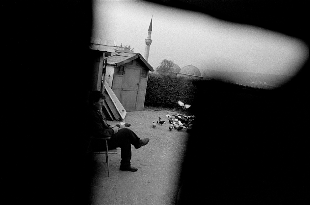 Art and Documentary Photography - Loading 054 Prolaz_Macedonia,Skopje 2004.jpg