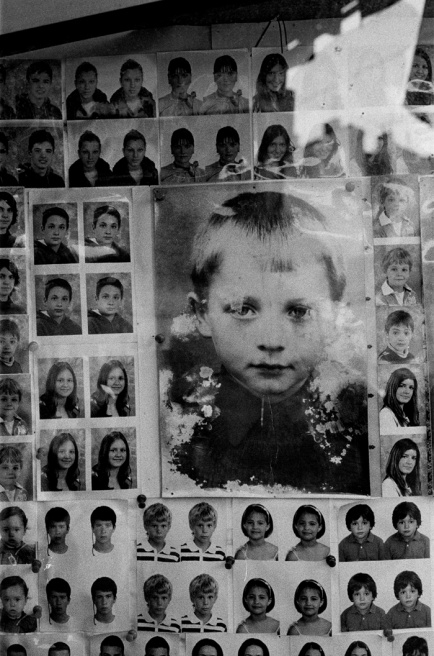 Art and Documentary Photography - Loading 059 Prolaz_Serbia,Belgrado .jpg