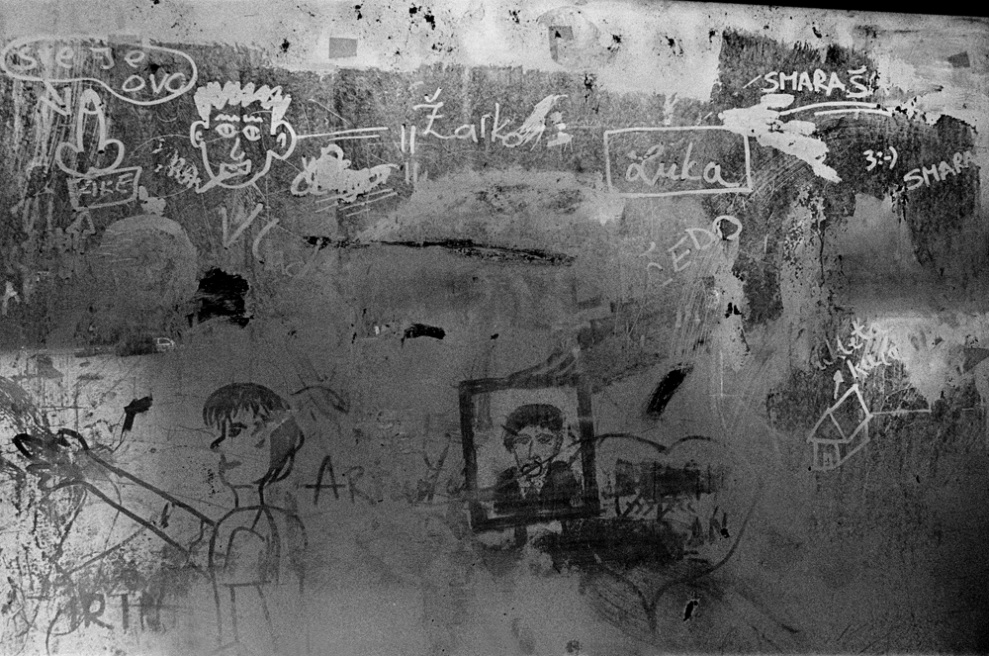 Art and Documentary Photography - Loading 063 Prolaz_Herzegovina,Trebjnie 2011.jpg