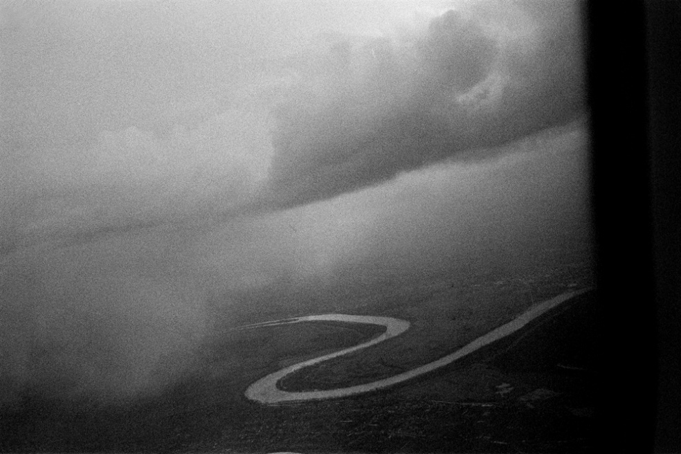 Art and Documentary Photography - Loading 065 Prolaz_Serbia,Belgrado 2007.jpg