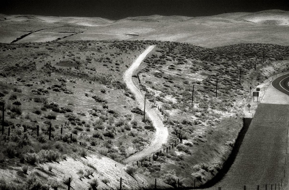 Art and Documentary Photography - Loading Cyama Hwy 7, Ca.jpg