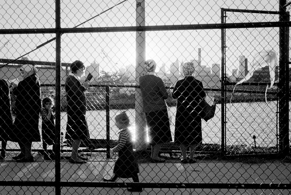 Art and Documentary Photography - Loading Babel the Urge to Pray_VPeretti_02.jpg
