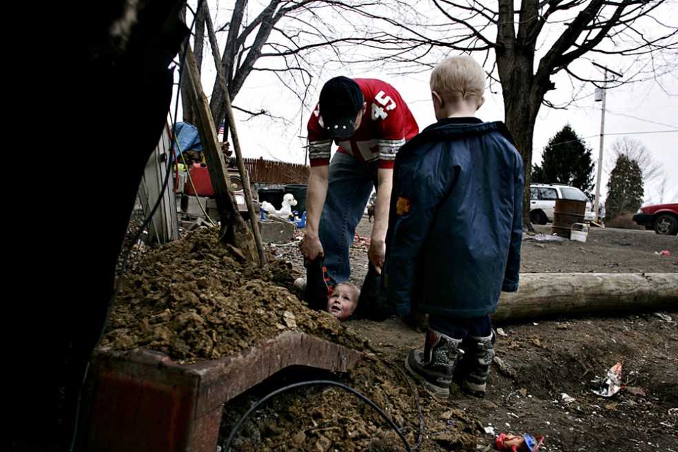 Art and Documentary Photography - Loading MattEich-Ohio-12.JPG
